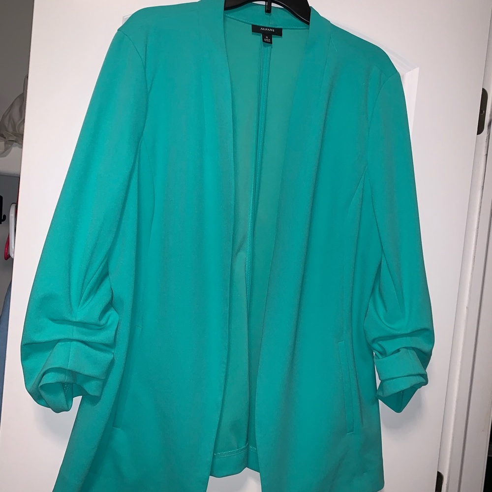 Aqua Oversized Blazer - Picture 2 of 3